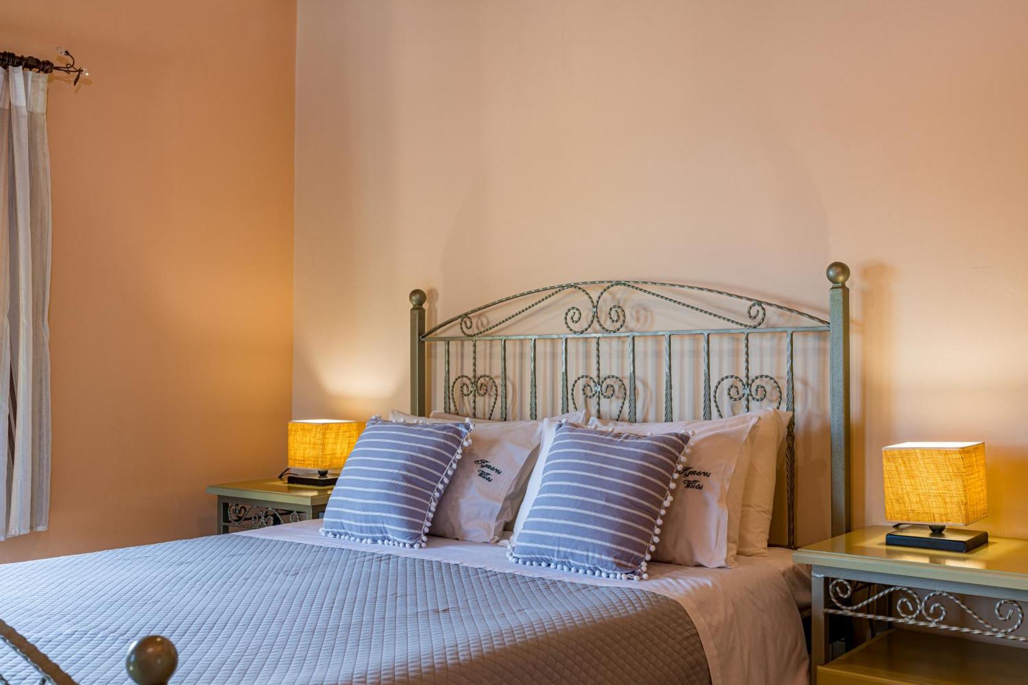Kymaros Villas Keri Habitación foto