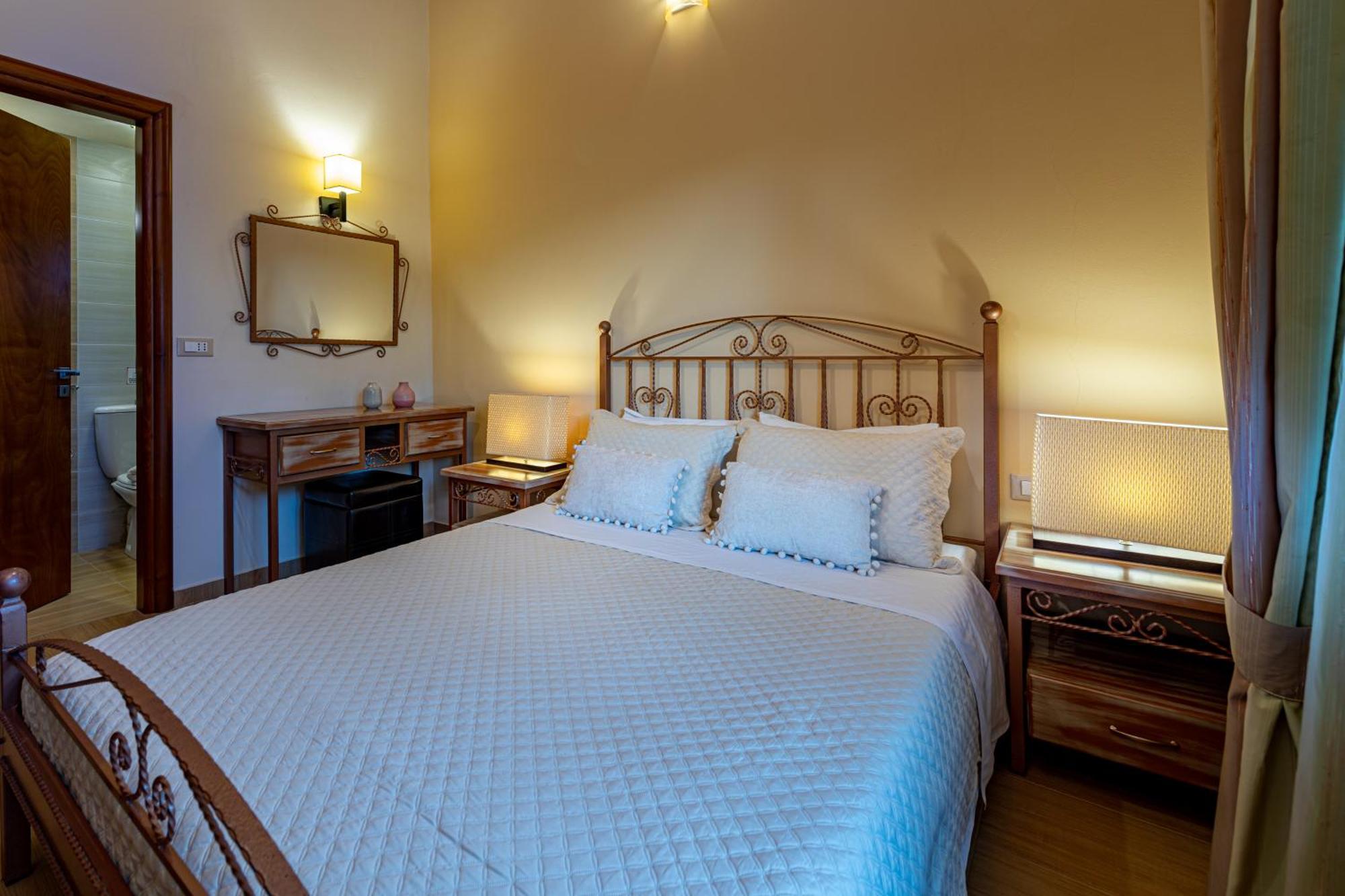 Kymaros Villas Keri Habitación foto